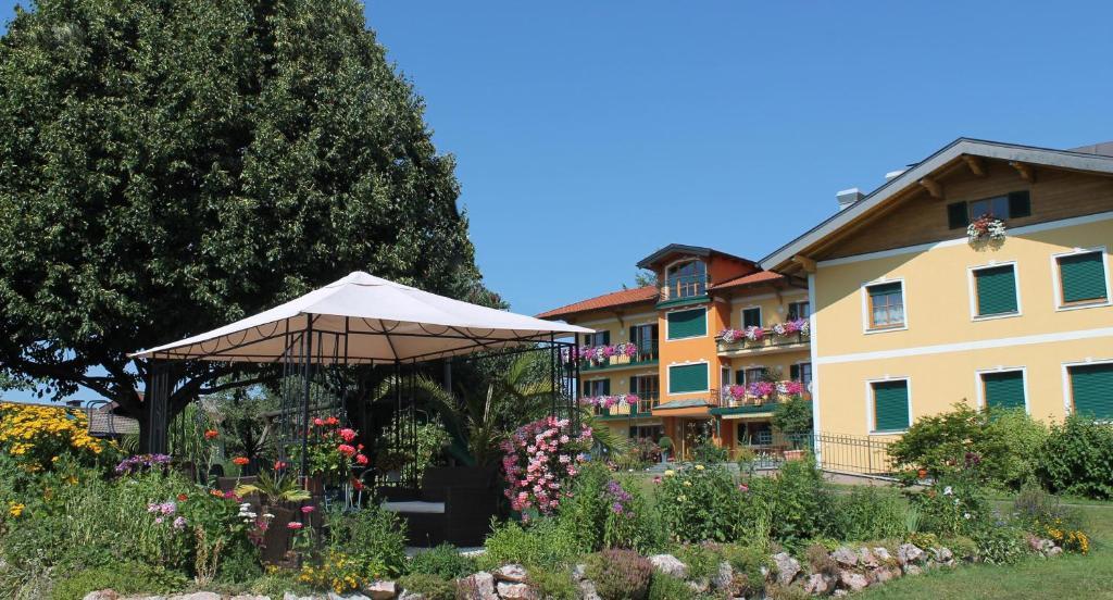 Ferienhotel Herzog Neumarkt am Wallersee Εξωτερικό φωτογραφία