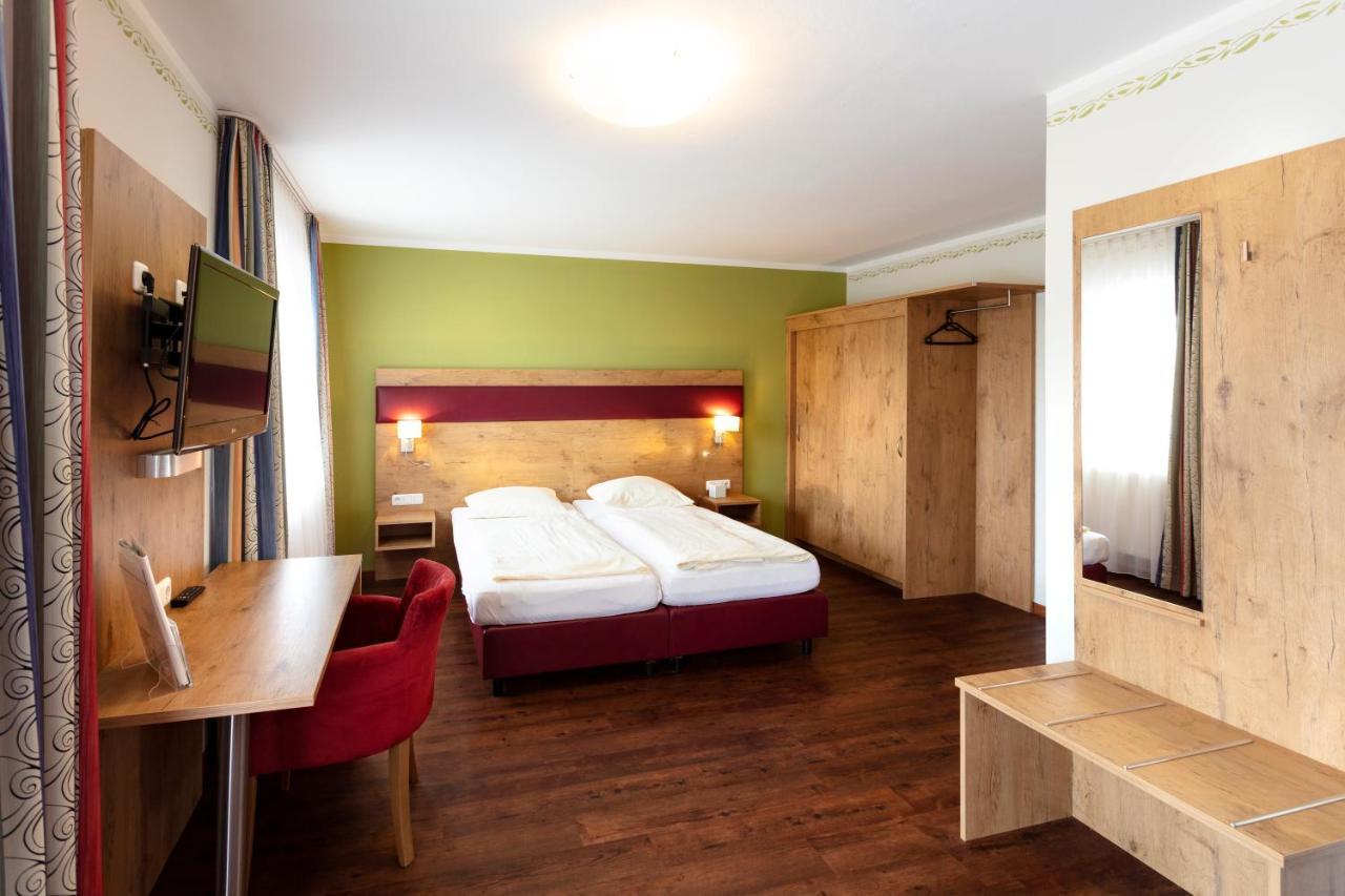 Ferienhotel Herzog Neumarkt am Wallersee Εξωτερικό φωτογραφία